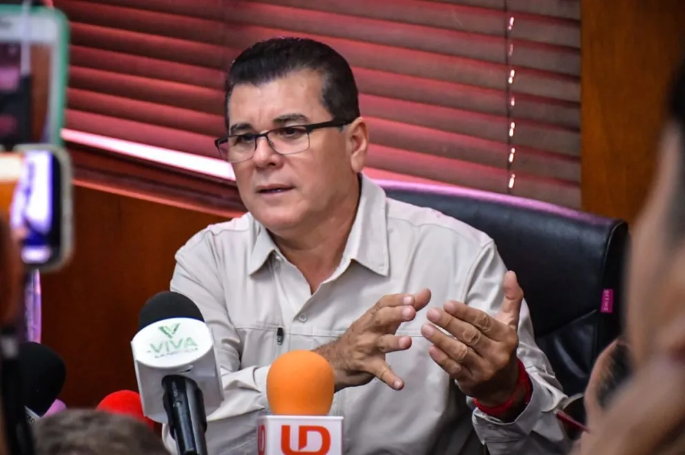 Edgar González, Alcalde de Mazatlán.