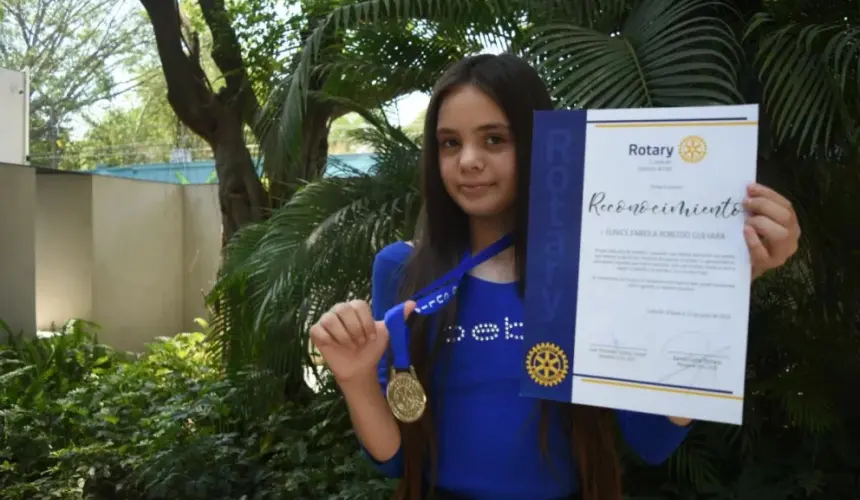 Empatía, trabajo en equipo, liderazgo, respeto y responsabilidad, son algunos de los valores que promueve Suma Sociedad Unidad IAP y Eunice Fabiola los fomenta en su escuela y comunidad. 