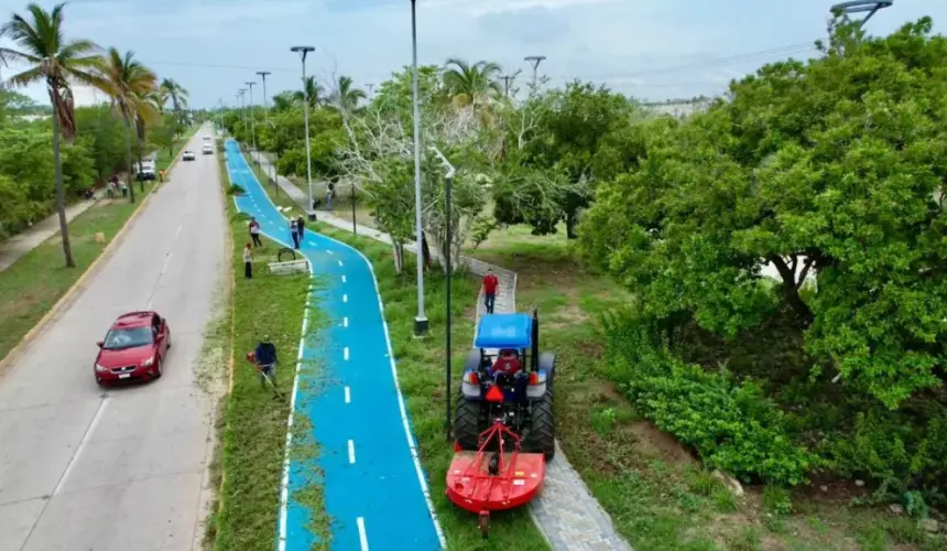 Dejan rechinando de limpio  la Avenida Cerritos en Mazatlán, Sinaloa.