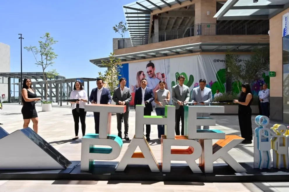 Inauguración de la plaza comercial The Park, en San Luis Potosí. Foto: Cortesía