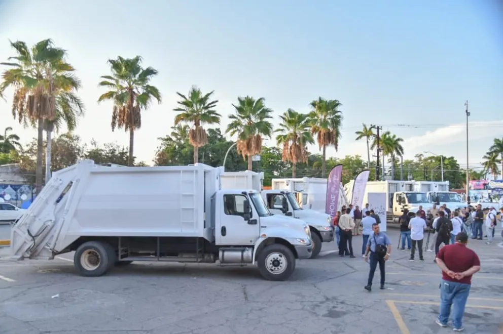 Llegan 6 camiones de recolección de basura a Los Mochis. Foto: Cortesía