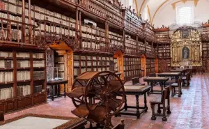 Biblioteca Palafoxiana: Un tesoro de conocimiento e historia