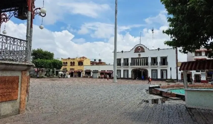 Conoce la Plaza Juárez Metepec en Estado de México