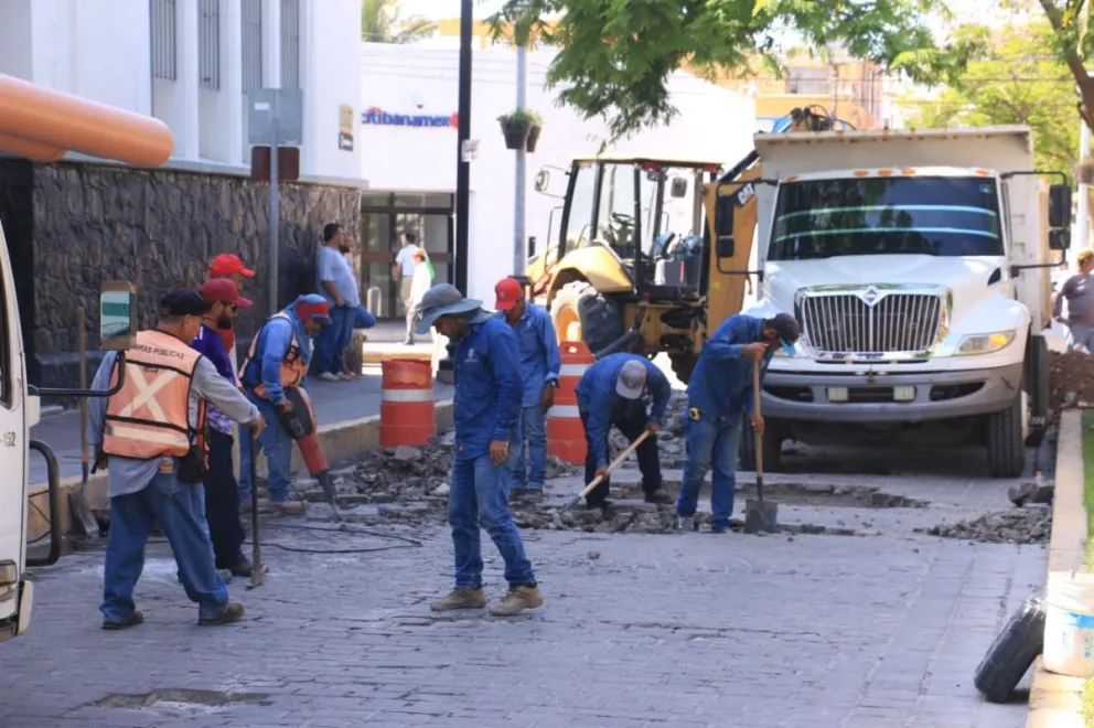 Mejoran condiciones de la calle Benito Juárez en Mazatlán. Foto: Cortesía