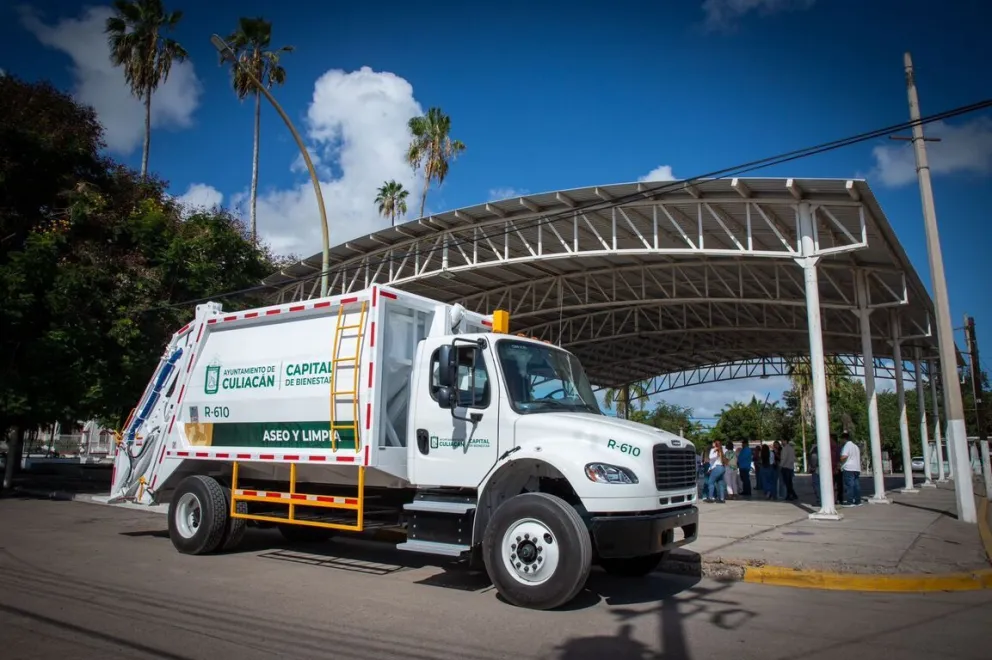 ¡Compromiso cumplido! Vecinos de Eldorado reciben nuevo camión de basura