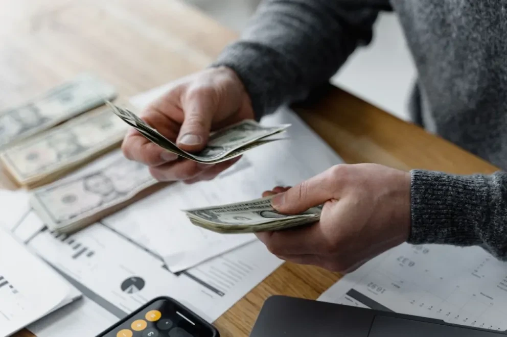 Precio del dólar hoy martes 8 de agosto en México. Foto: Pexels
