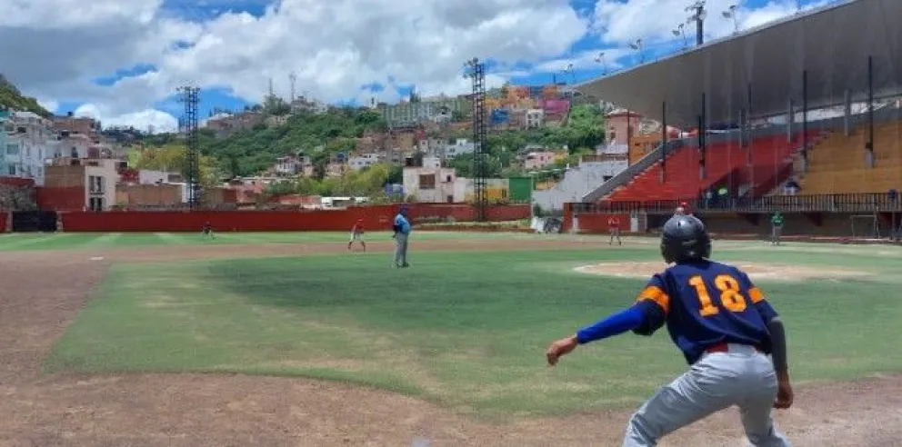 Se celebra el Primer Torneo Universitario de Beisbol en Guanajuato