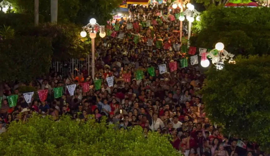 Presentan la lista de artistas invitados para las fiestas patrias de el municipio de El Fuerte. Foto: Cortesía