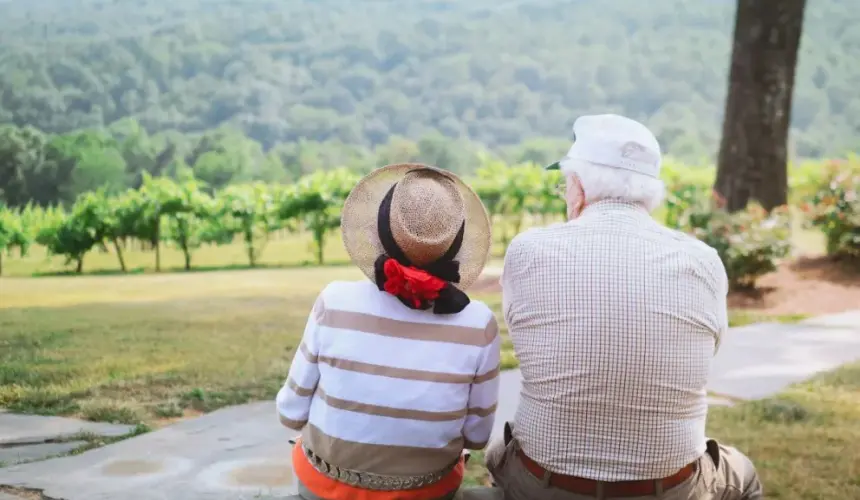 Día del abuelo. Frases para las y los abuelitos que ya están en el cielo. Foto: Christian Bowen