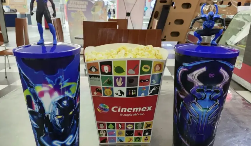 Ya disponibles los vasos de Blue Beetle en Cinemex; cuánto cuestan. Foto: Cortesía