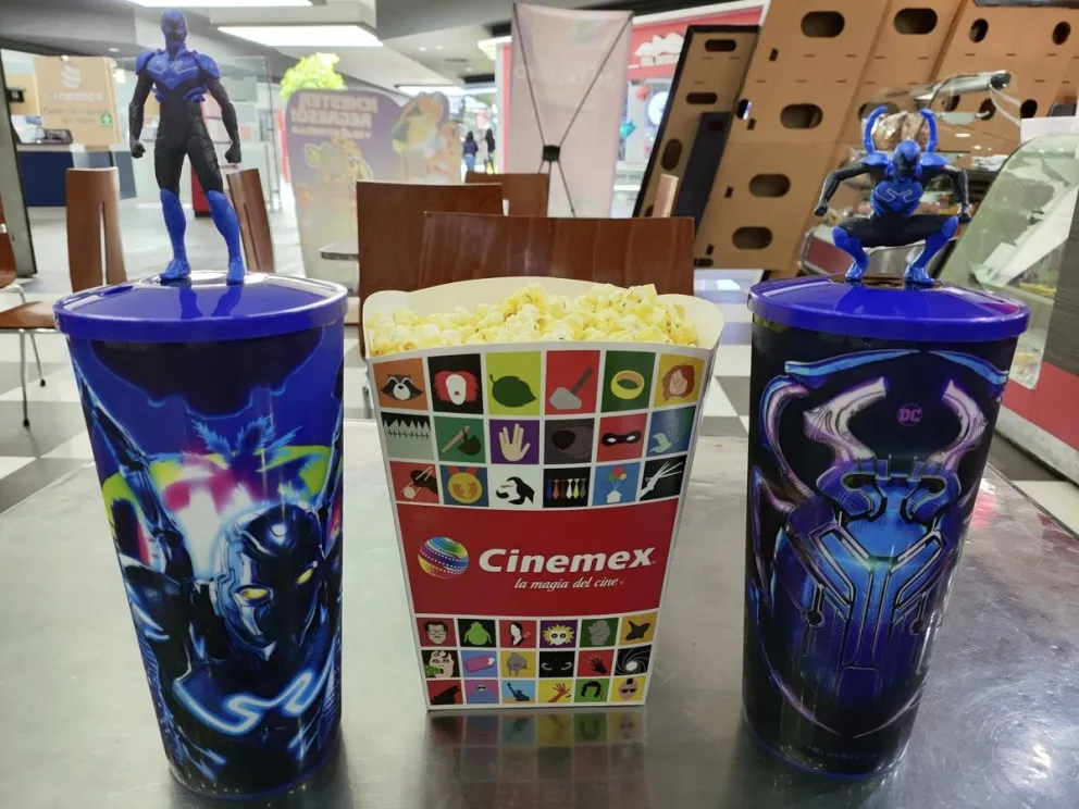 Ya disponibles los vasos de Blue Beetle en Cinemex; cuánto cuestan. Foto: Cortesía