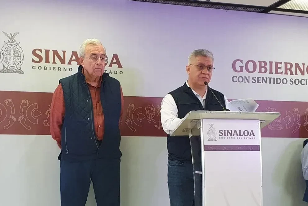 Cristobal Castañeda Camarillo presenta su renuncia a la secretaría de Seguridad de Sinaloa. Foto: Cortesía