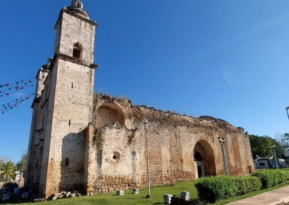 Templo de San Pedro Apóstol de Sabán.