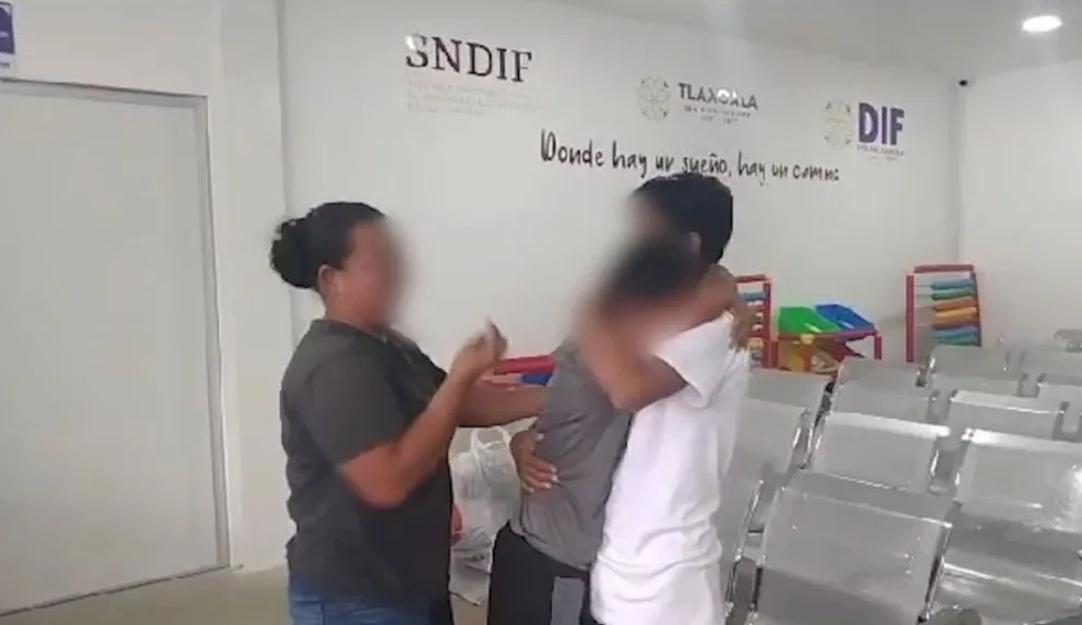 Un hermoso reencuentro logran autoridades de Migración al unir de nuevo a familia hondureña