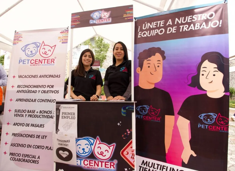 35 empresas de Puebla ofrecieron más de 700 vacantes para jóvenes en la Feria del Empleo para la Inclusión de la Juventud. Foto: Cortesía