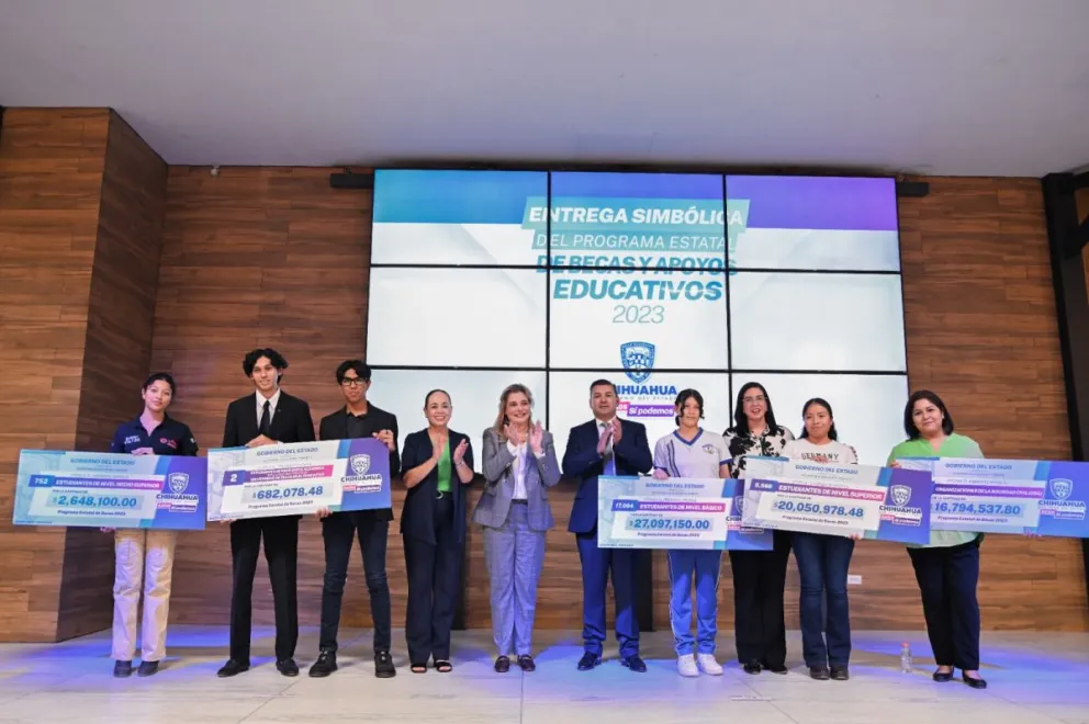 La ceremonia de entrega de las becas en CIudad Juárez, se desarrolló en las instalaciones del Centro Cultural Universitario Umbral. Foto: Cortesía