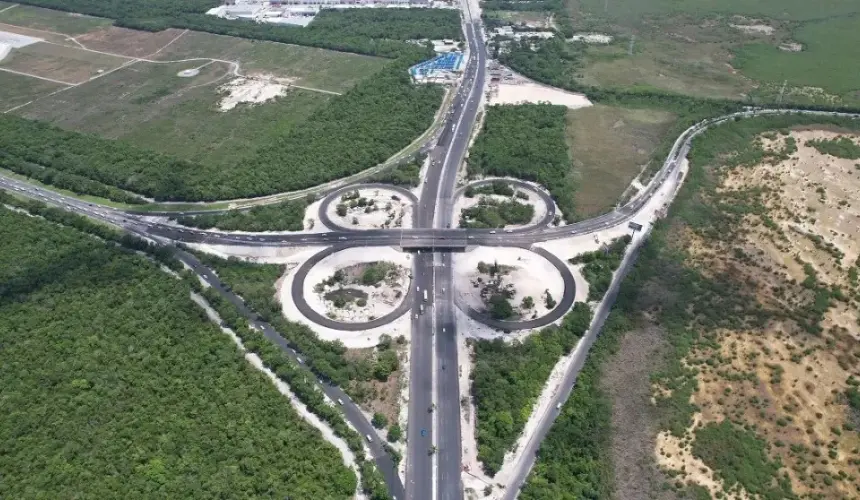 Así luce el bulevar Colosio y distribuidor aeropuerto que AMLO inauguró este domingo en Quintana Roo