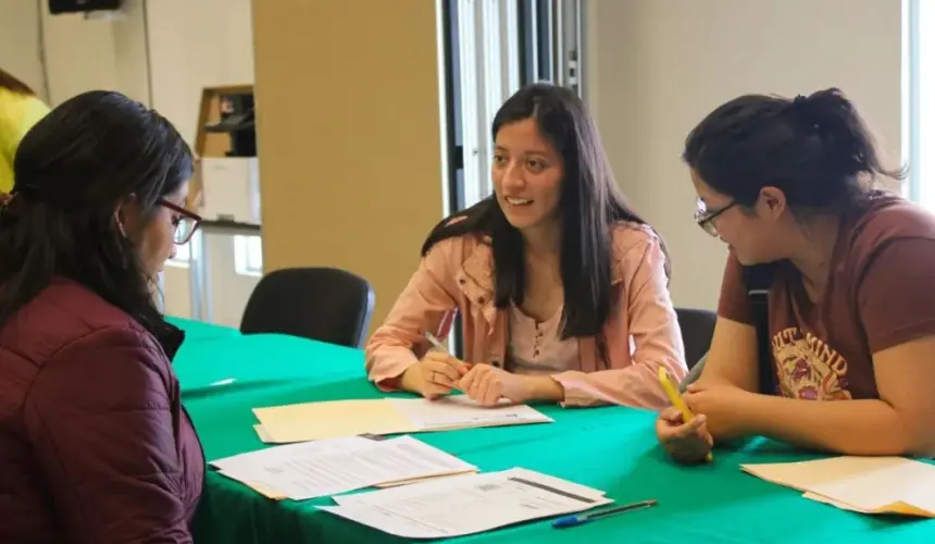 Dónde inscribirse para las Becas Cozcyt de Zacatecas 2023. Foto: Cortesía