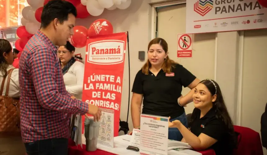 Se realiza la Feria Nacional del Empleo “Para la Inclusión Laboral de la Juventud” en Culiacán, Sinaloa.