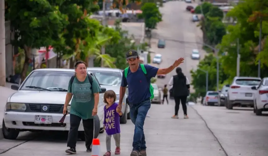 Con la pavimentación de calles en distintos sectores de Culiacán, se realizan con el objetivo de una ciudad más segura, funcional y accesible para todos los ciudadanos.