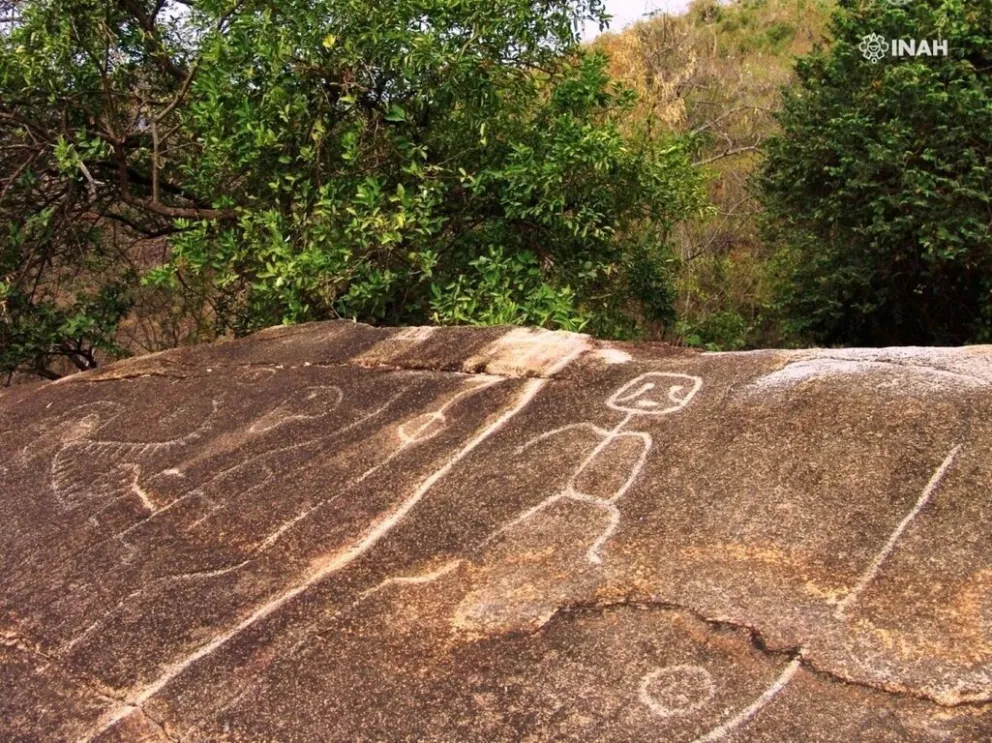 Arqueólogos aficionados descubrieron petrograbados, calendarios solares y una figura prehispánica en Acapulco. Foto ilustrativa: INAH
