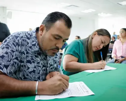 COBAES entrega plazas a docentes que se evaluaron por medio de USICAMM