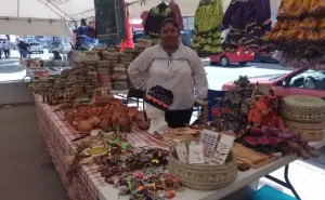 Mujeres de la comunidad rarámuri de Cuauhtémoc, Chihuahua, consiguen consolidar la empresa de textiles, Nakurka  