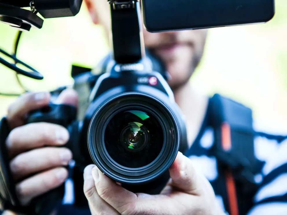 Cada 8 de septiembre se conmemora el Día Internacional del Periodista. Foto: Terje Sollie / Pexels