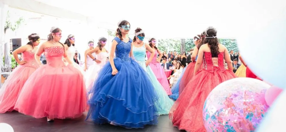 Emocionante Celebración de Mis Quince 2023 para 18 Adolescentes en Guanajuato