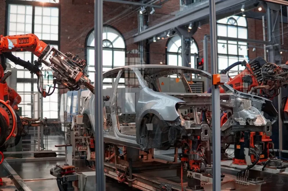 El top número 5 se lo lleva México como exportados de autos en el mundo. Foto: Lenny Kuhne