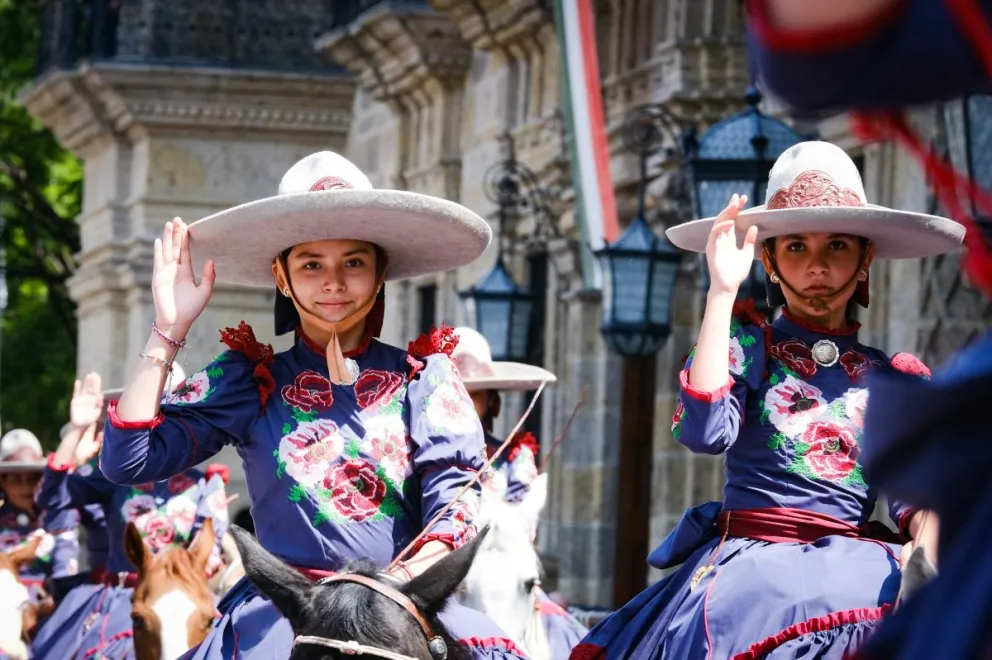 Día del Charro; así fue el majestuoso desfile de charros y escaramuzas en Guadalajara. Fotos: Gobierno de Jalisco.