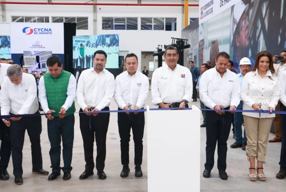 Nueva planta de sacos de papel de la empresa CYCNA de Oriente de la Cooperativa La Cruz Azul, en Puebla. Foto: Cortesía