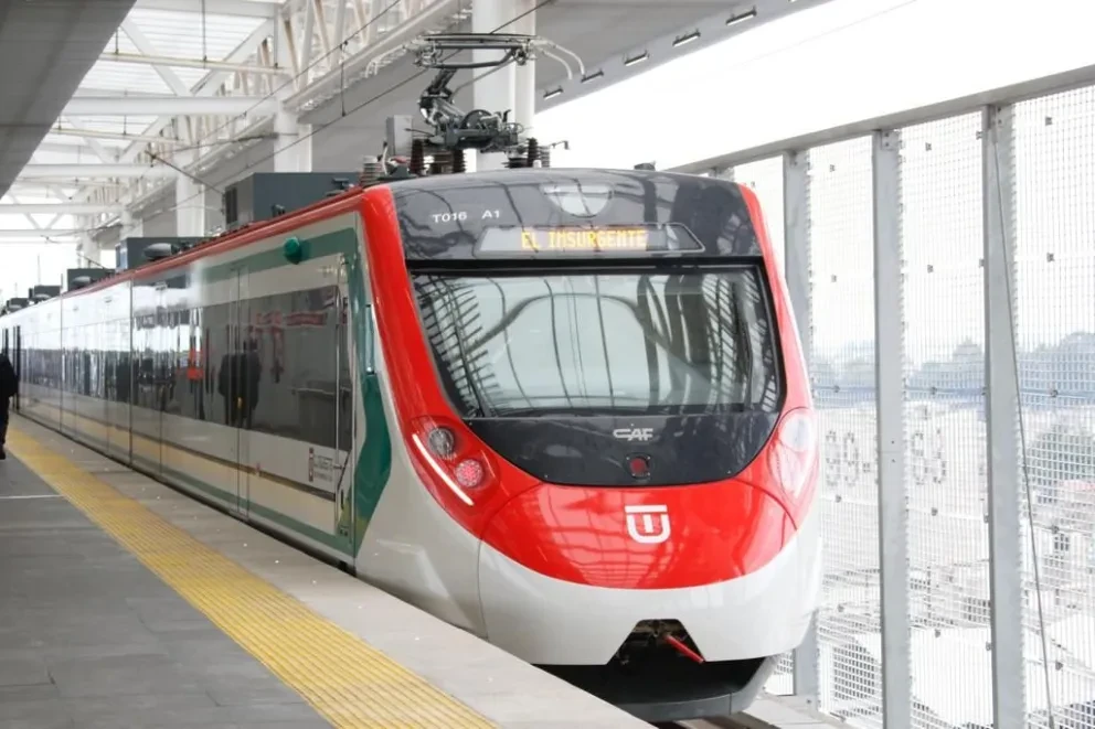 Inaugura primera etapa de “El Insurgente”, Tren Interurbano México-Toluca