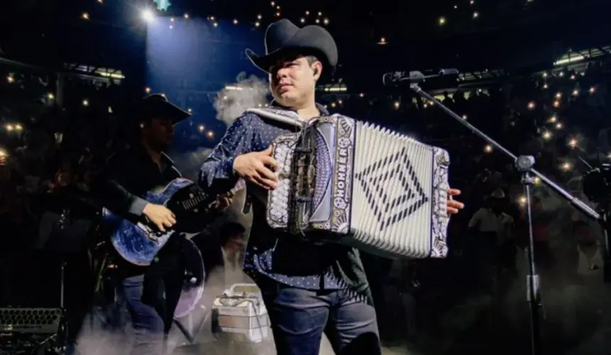 Alfredito Olivas dará concierto en el Grito de Independencia de Reynosa. Foto; Cortesía