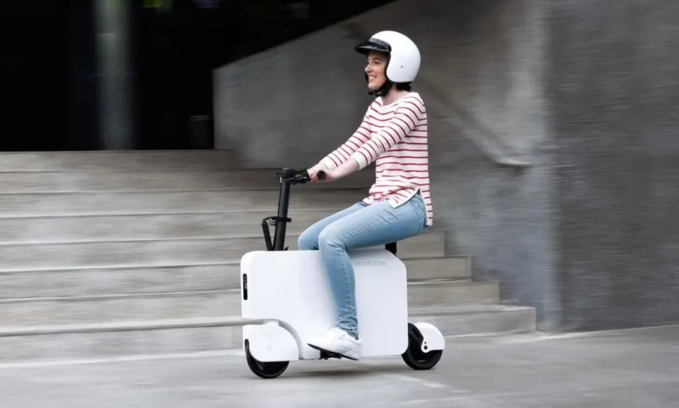 Honda Motocompacto; el scooter eléctrico para moverse por la ciudad.