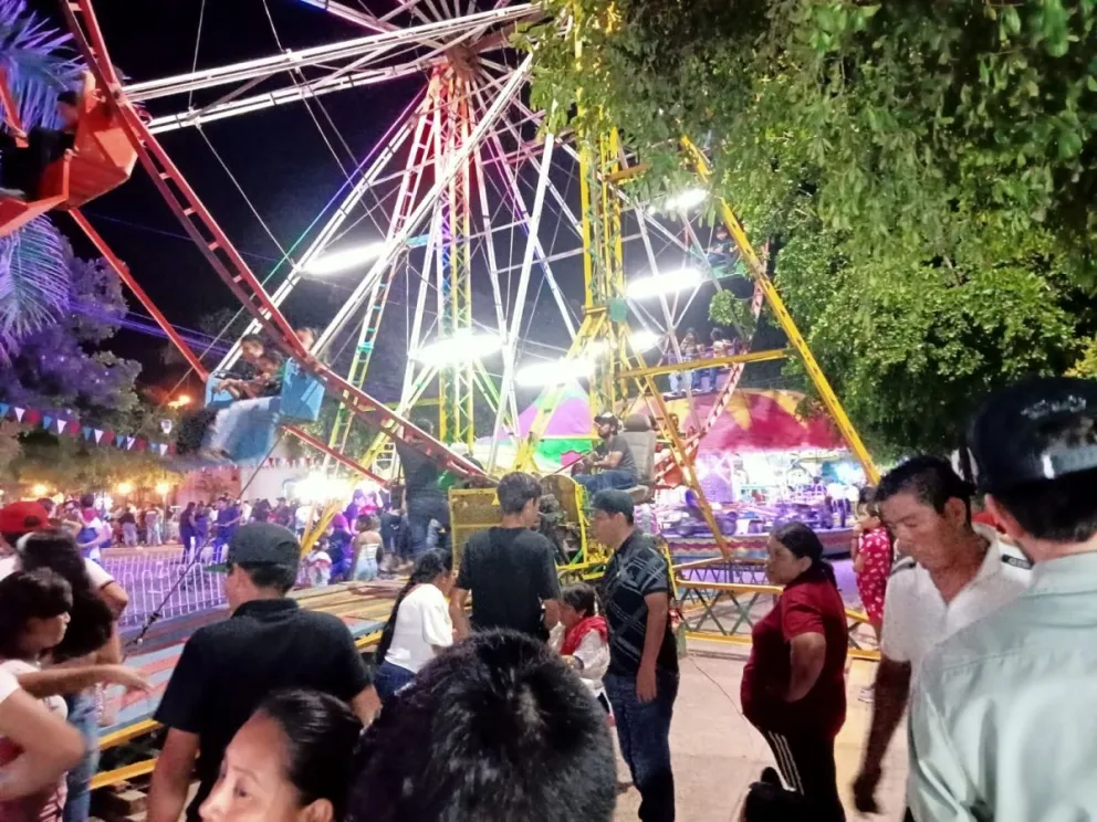 Alegría y diversión en las fiestas patrias de Villa Juárez