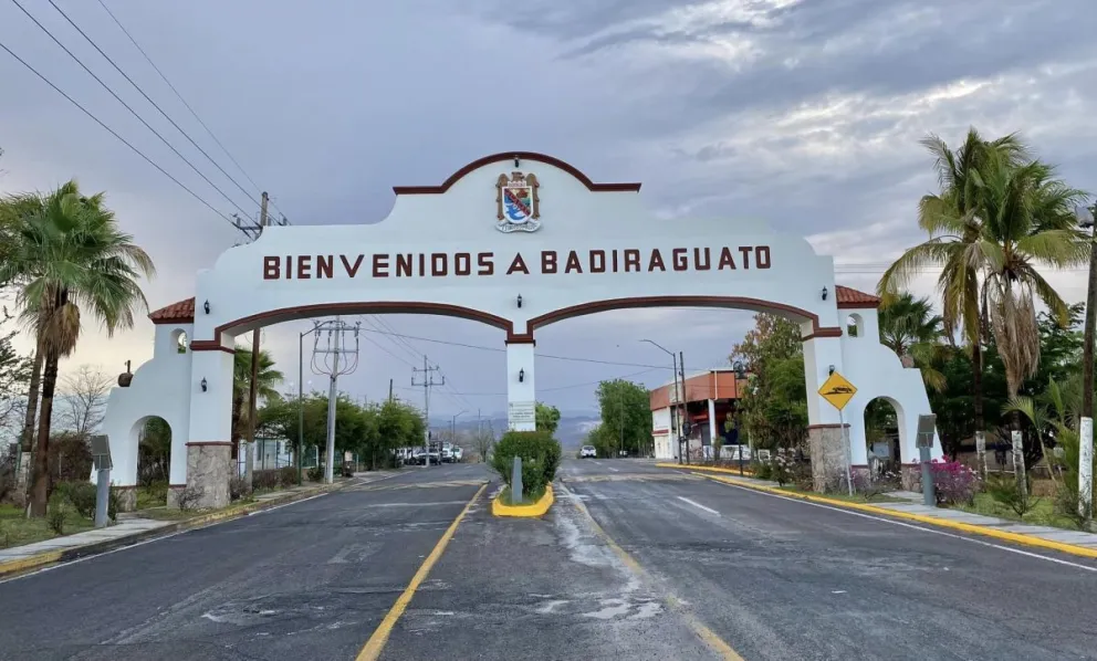  López Obrador asegura que visitará Badiraguato para inaugurar las carreteras en Guadalupe y Calvo. 