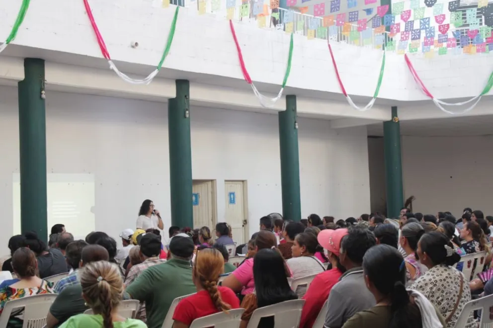 En Villa Juárez reúnen a comerciantes el tianguis para capacitación en distintas áreas del comercio