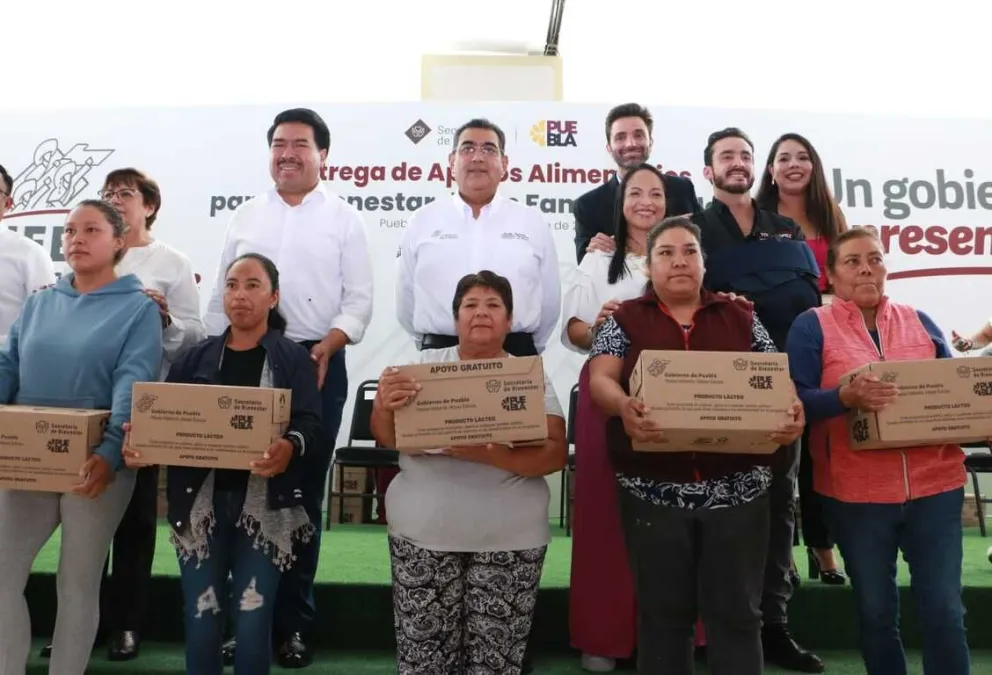 Gobierno de Puebla entrega producto lácteo a 16 mil familias de escasos recursos