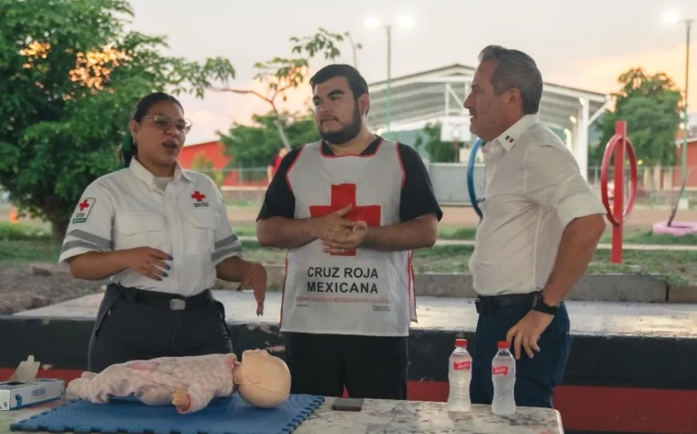 Más de 40 asistentes aprendieron cómo actuar ante diversos casos de emergencias médicas. Foto: Cortesía