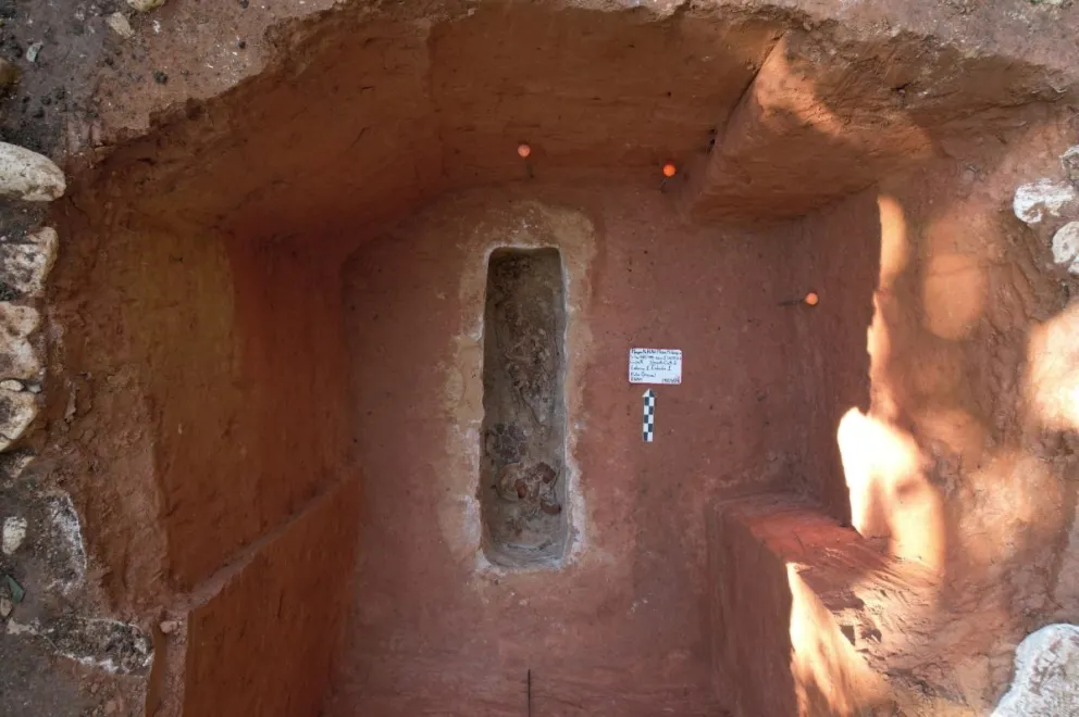 Descubren entierro humano con ofrenda en Palenque, Chiapas