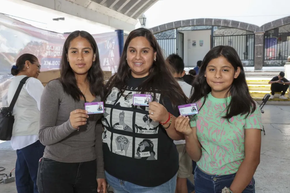 Con la tarjeta Tarifa UniDos en Querétaro, los estudiantes y el resto de los beneficiarios solo pagarán 2 pesos en el transporte público. Foto: Cortesía