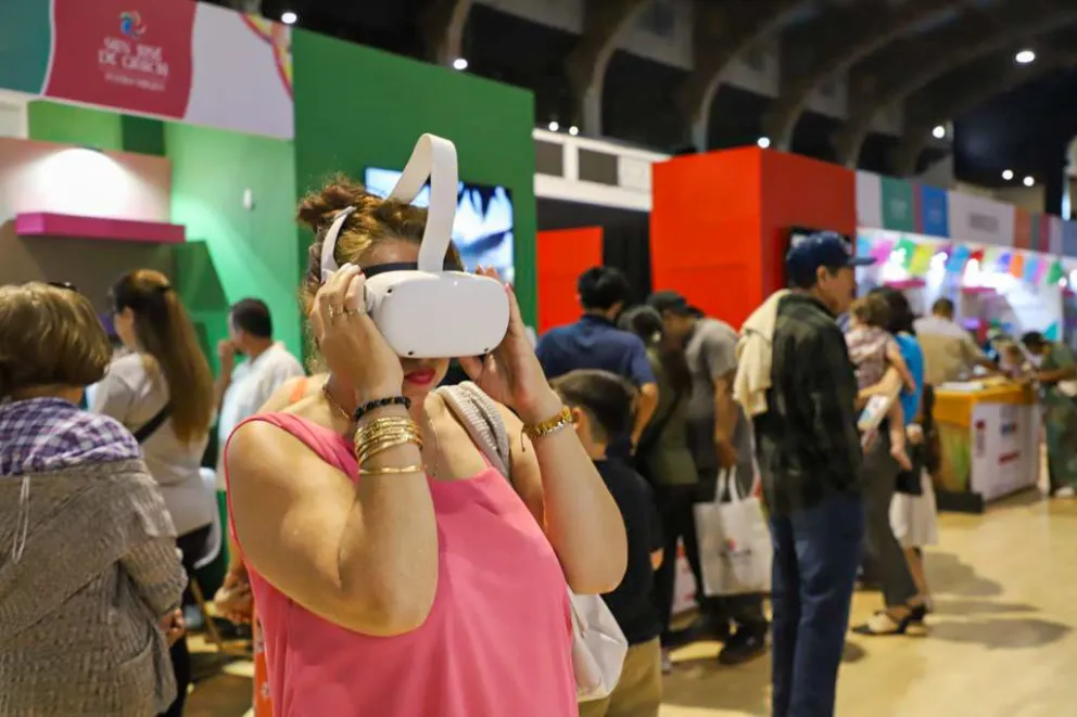 La realidad virtual acerca a posibles turistas a los Pueblos Mágicos de Puebla. Foto: Cortesía