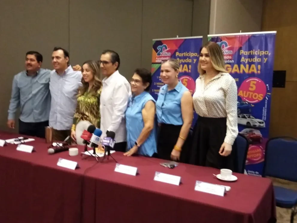 Compra tu boleto hay 5 autos en la rifa de la filantropía