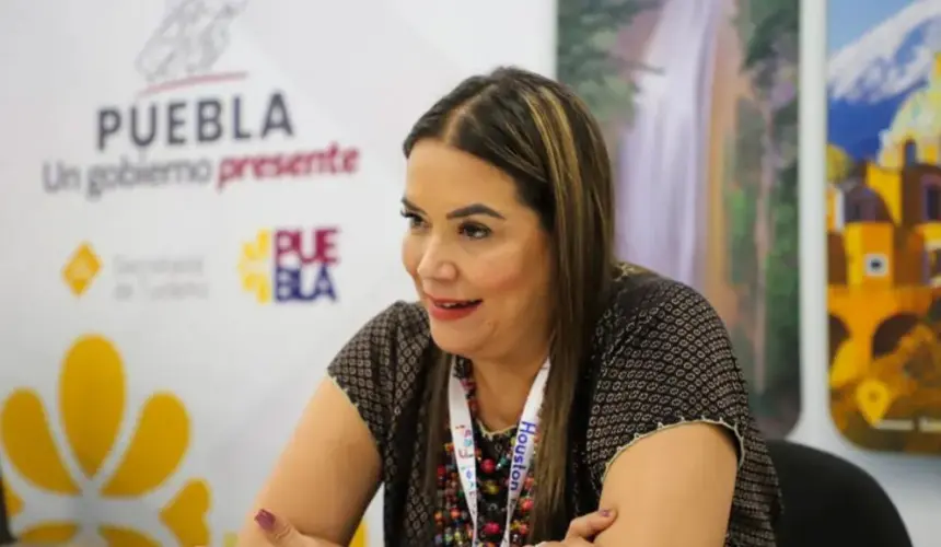 La secretaria de Turismo, Marta Ornelas, acudió en representación del gobierno de Puebla, encabezado por Sergio Salomón. Foto: Cortesía