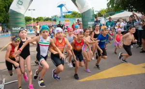 Primer Acuatlón reúne a más de 100 atletas en las albercas del Parque Culiacán