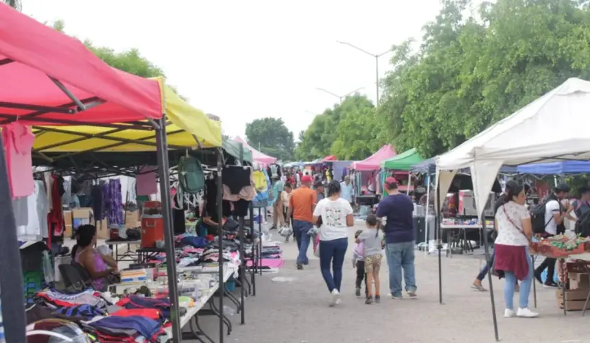 El tianguis dinamiza la economía de Villa Juárez con gran oferta de productos