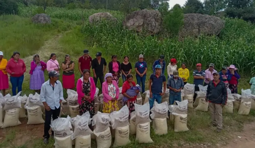 Llevan alimentos a familias de diversas zonas de Chihuahua. Foto: Cortesía