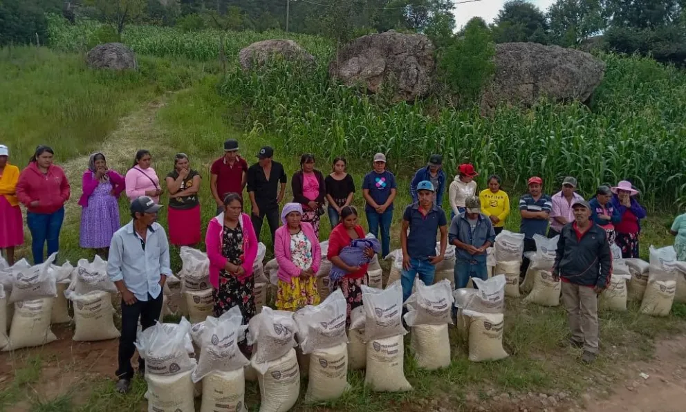 Llevan alimentos a familias de diversas zonas de Chihuahua. Foto: Cortesía