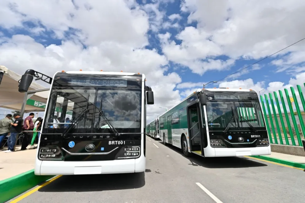 Conoce más de las comodidades de las nuevas unidades de trasporte rápido, MetroRed en San Luis Potosí. Foto: Cortesía